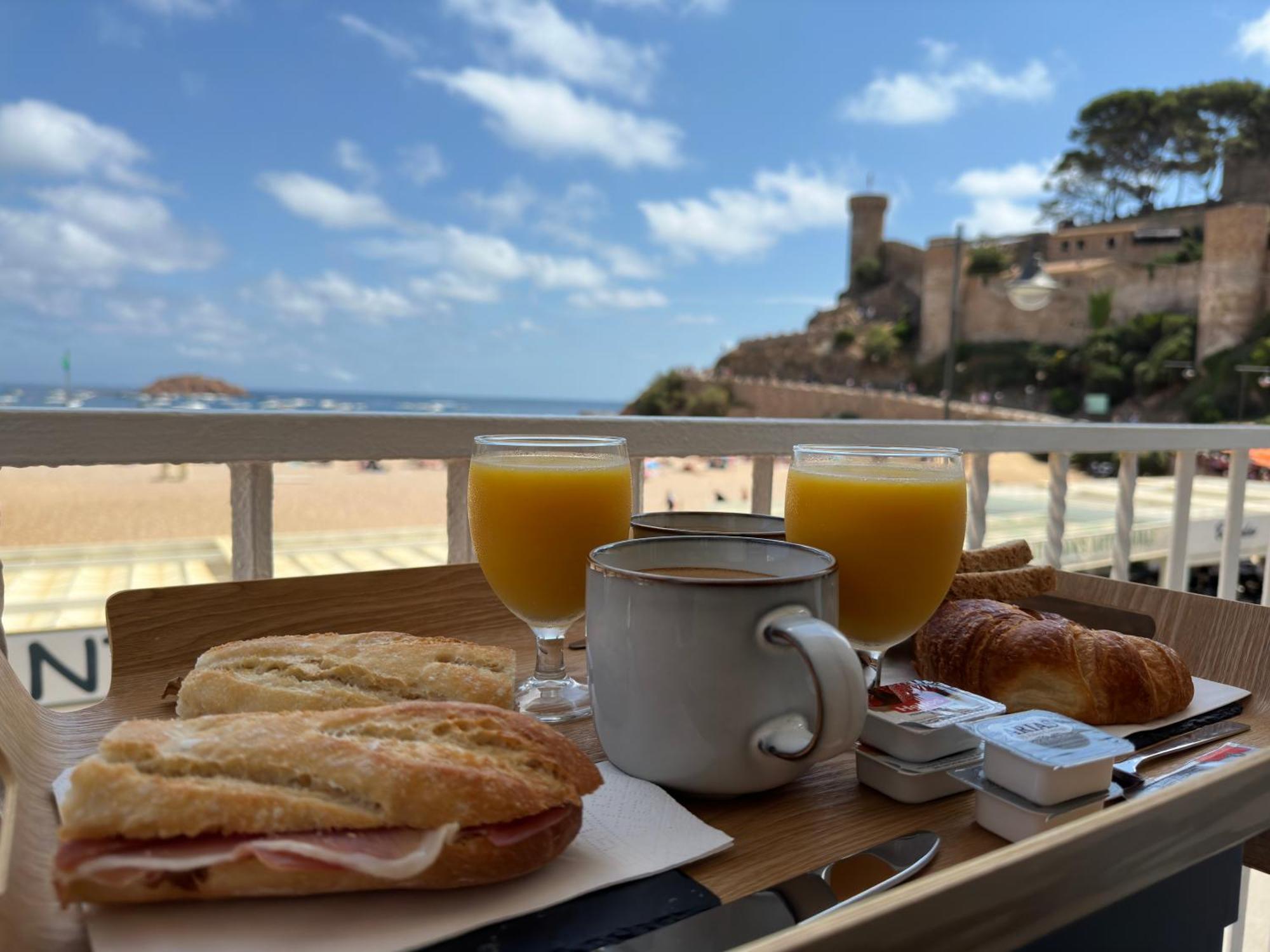 Hostal Del Mar Tossa de Mar Exteriör bild